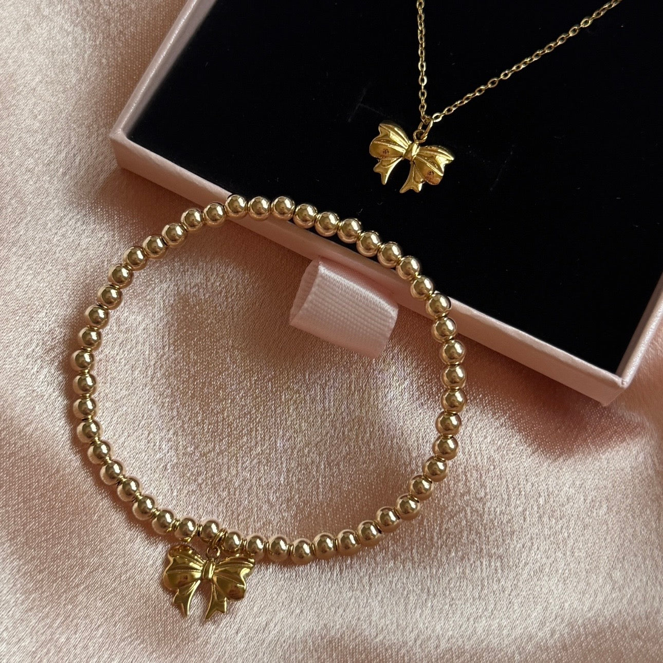 Golden Bow Gift Set