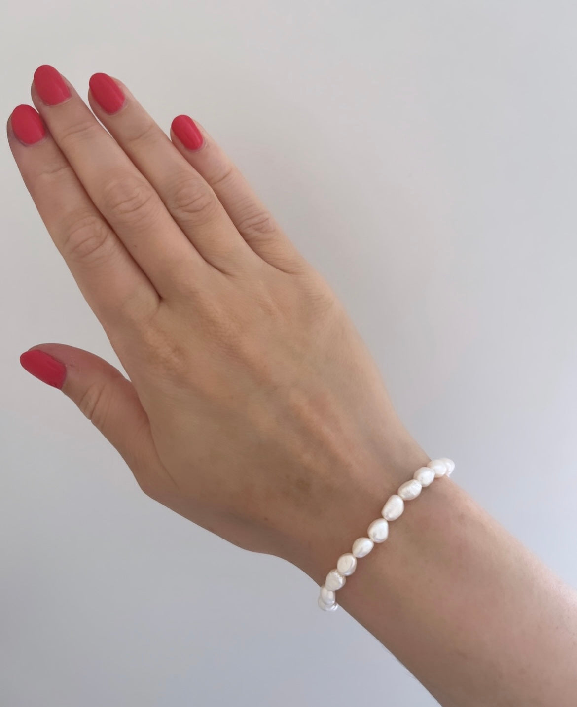 Classic pearl bracelet - Positively Beaded