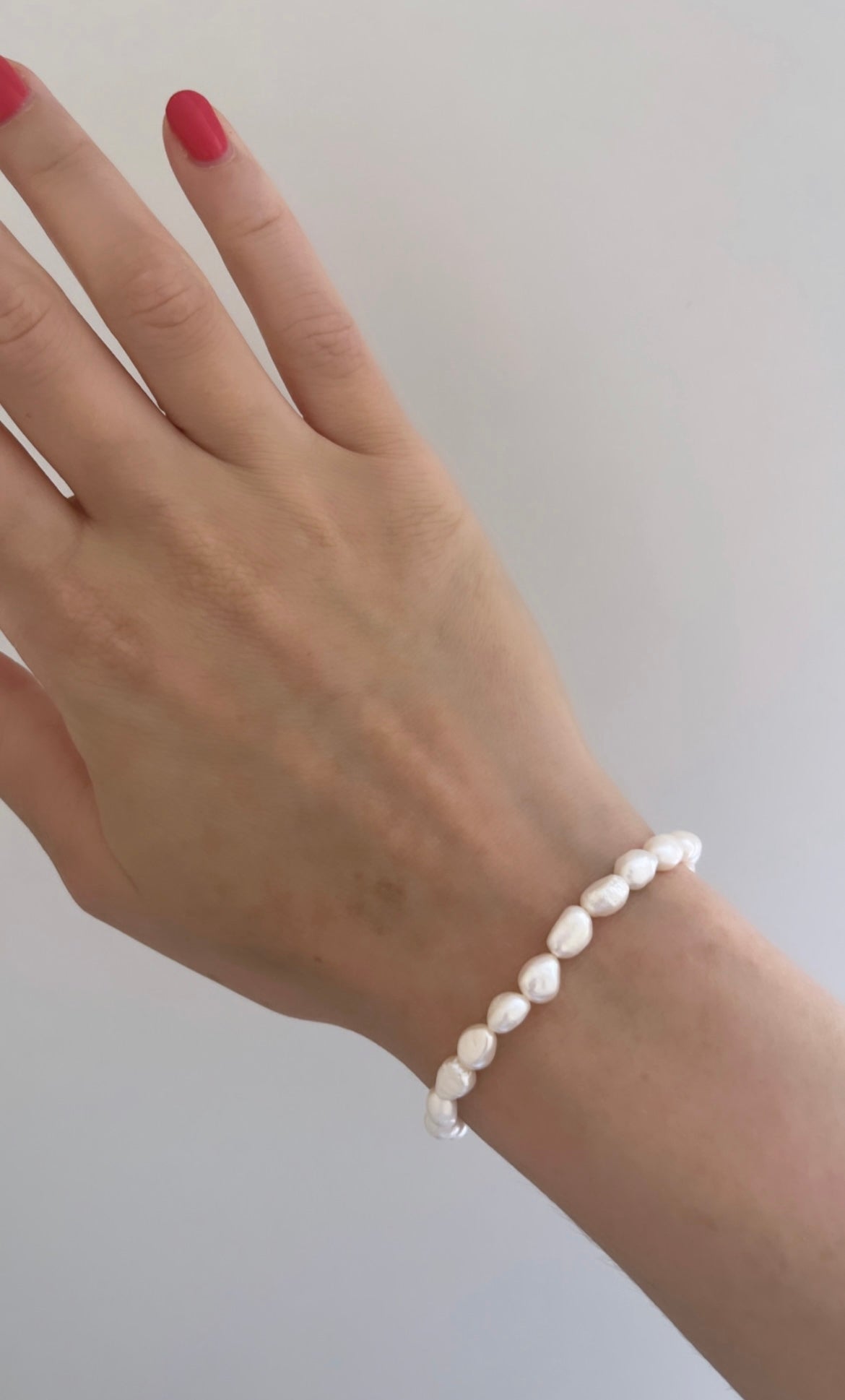 Classic pearl bracelet - Positively Beaded