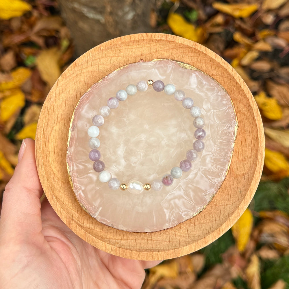 
                      
                        Freshwater pearl crystal bracelet - Positively Beaded
                      
                    