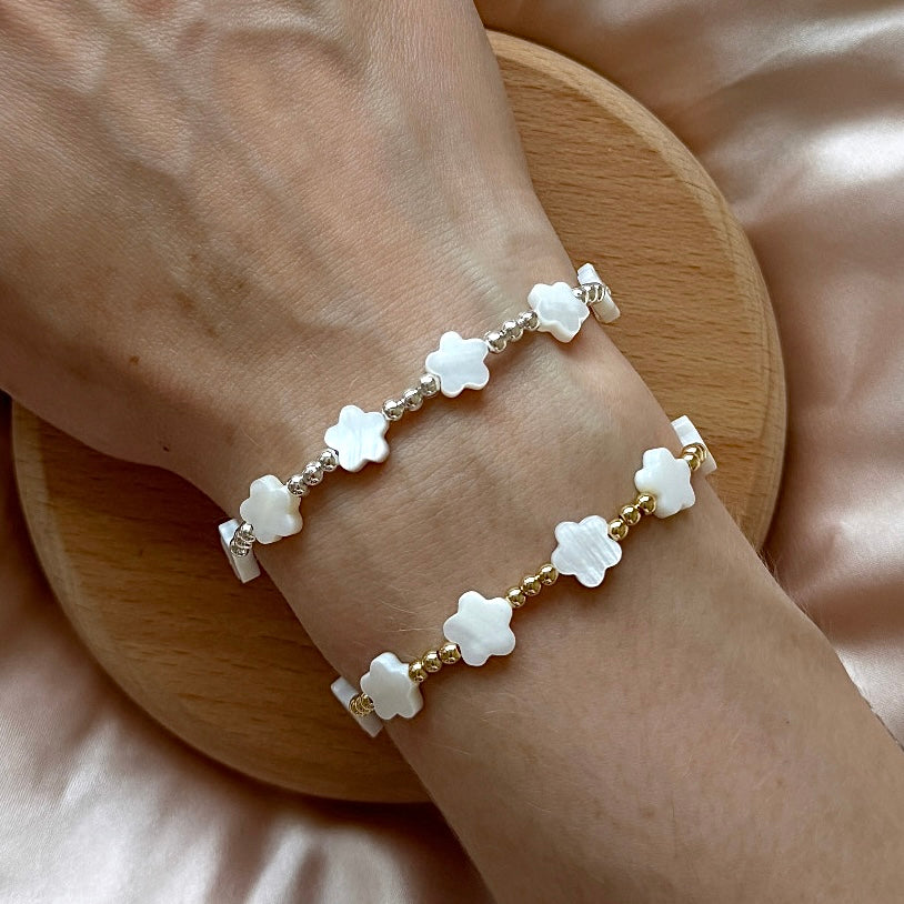 Multi pearl flower 3mm bead bracelet