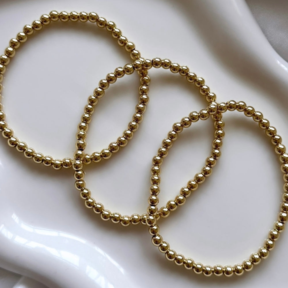 
                      
                        Simple gold beaded bracelet - Positively Beaded
                      
                    