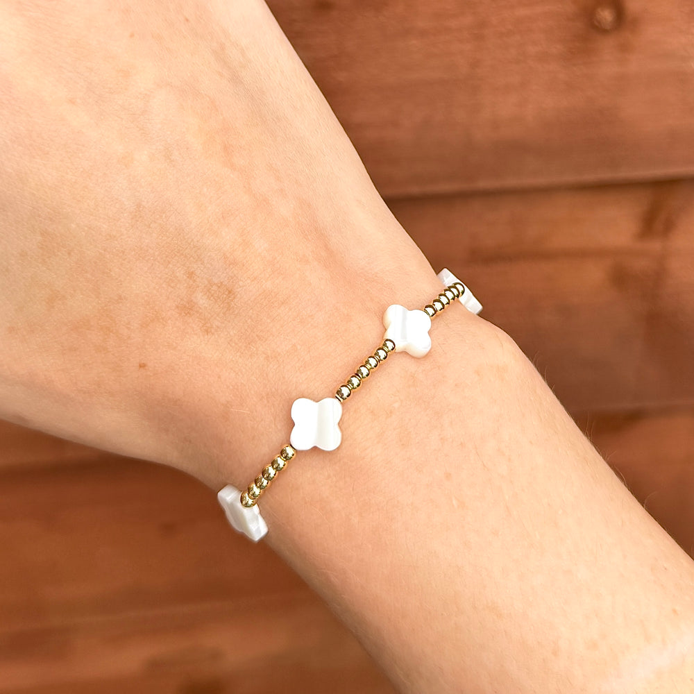 Dainty Multi Pearl Clover Bracelet