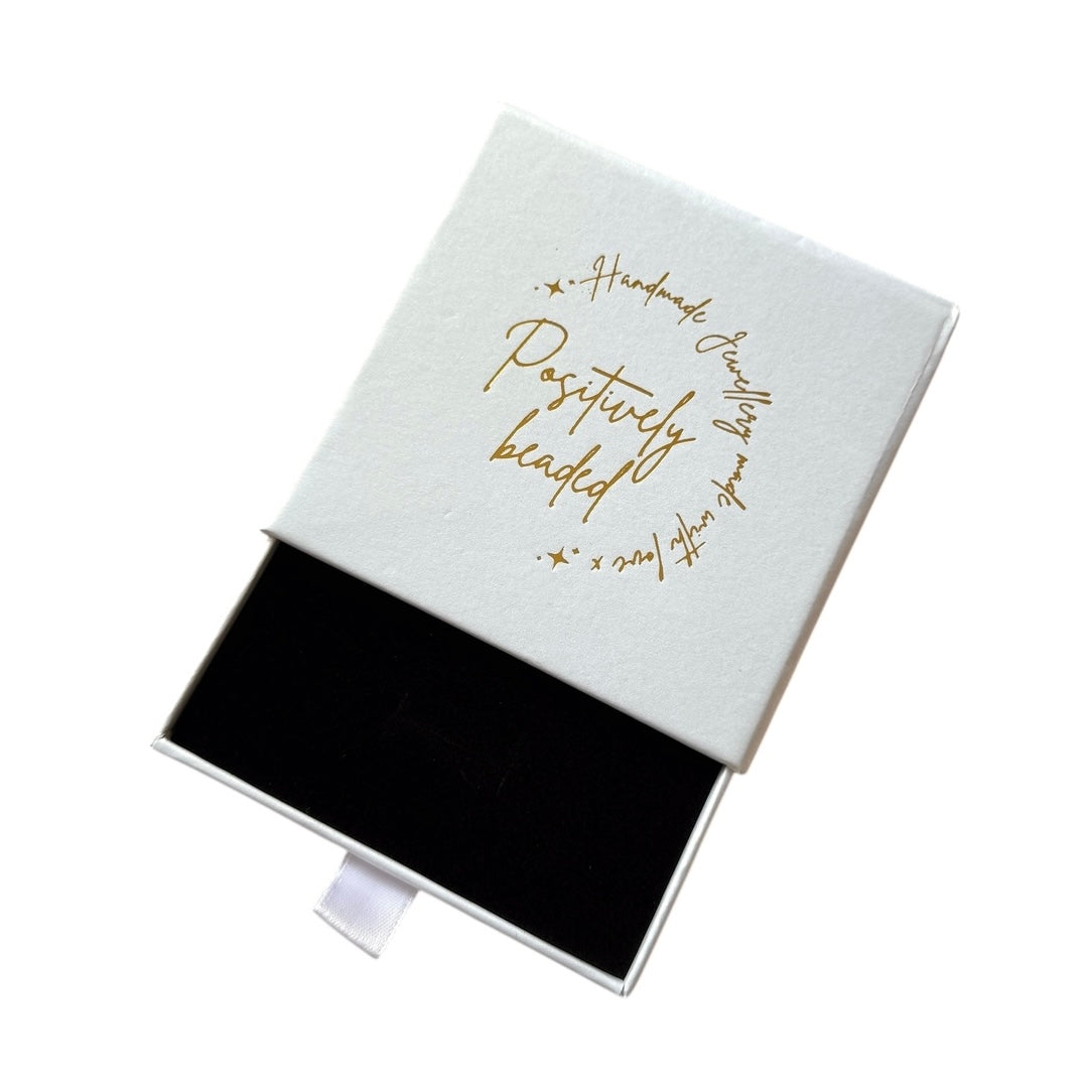 Gift box - White - Positively Beaded