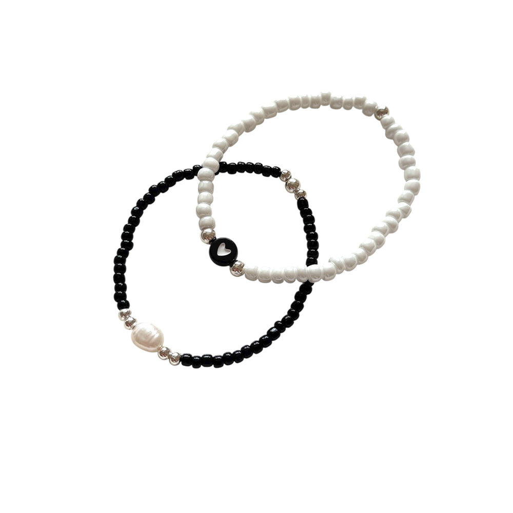 
                      
                        Simple heart stacking bracelet - pearl white
                      
                    