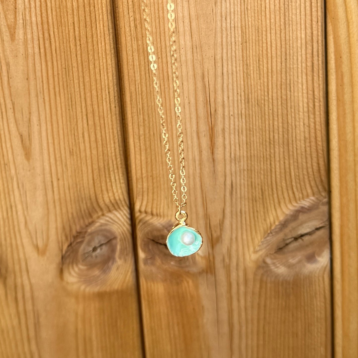 Gold plated oyster charm necklace - turquoise