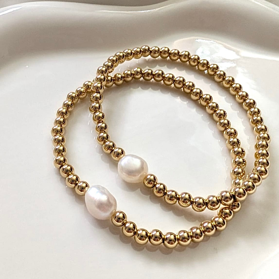 Simple Pearl Beaded Bracelet