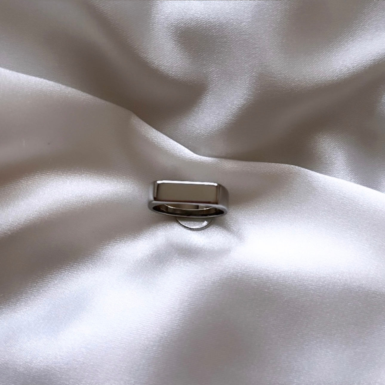 The Mira Minimalist Bar Ring - Positively Beaded