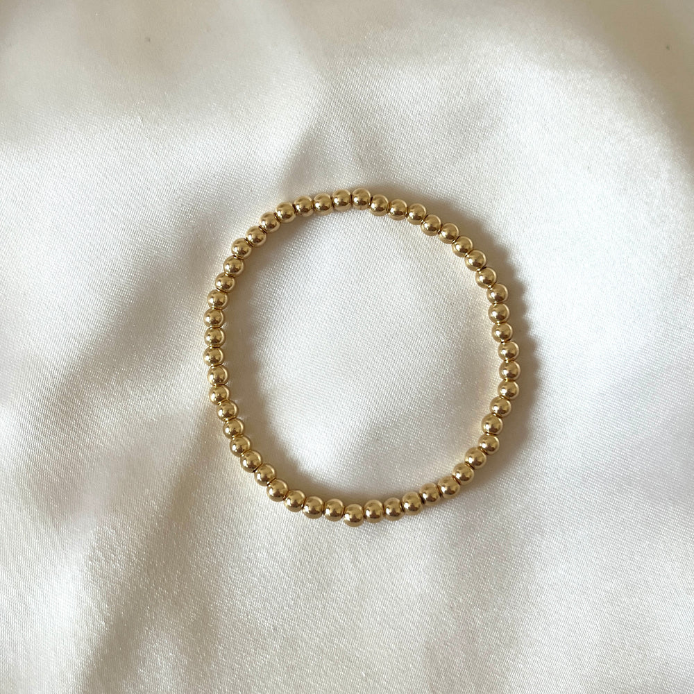 Simple gold beaded bracelet