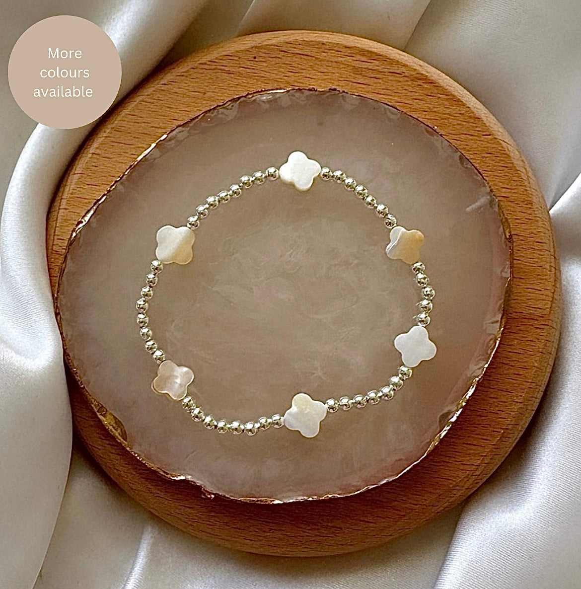 Dainty pearl clover bead bracelet