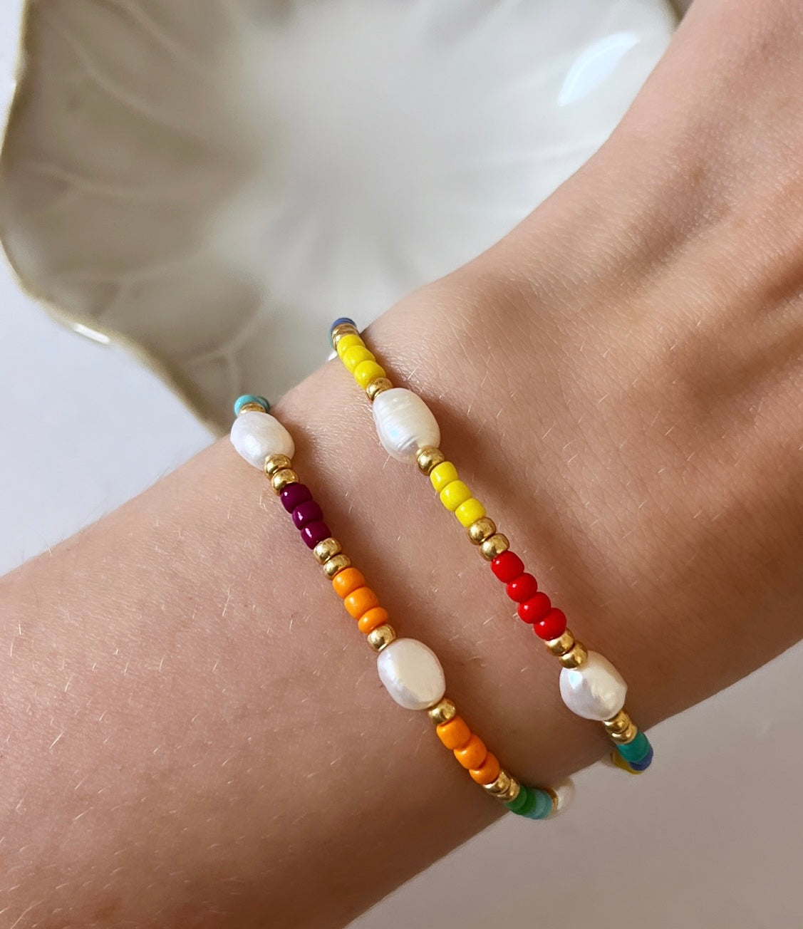 Colourful pearl and gold bracelet