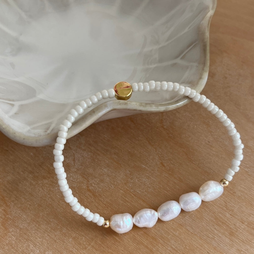 Pearlescent summer bracelet