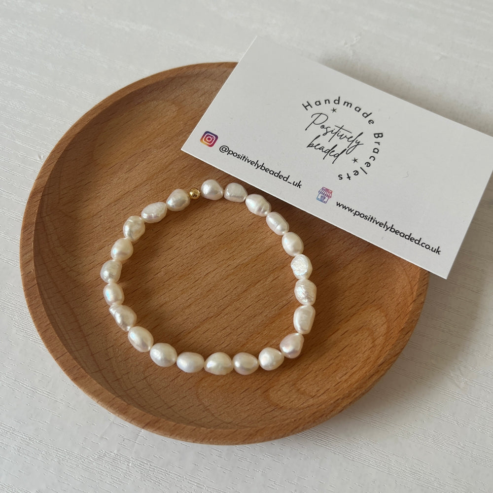 Classic pearl bracelet