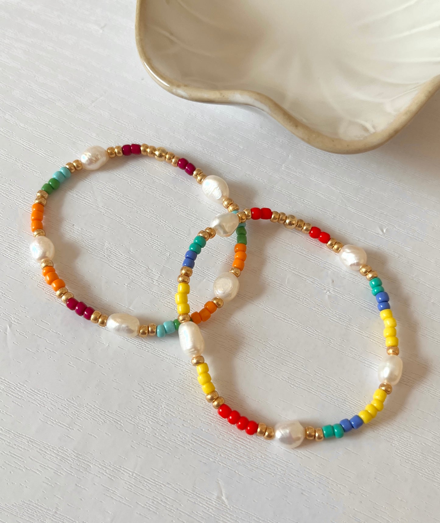 Colourful pearl and gold bracelet