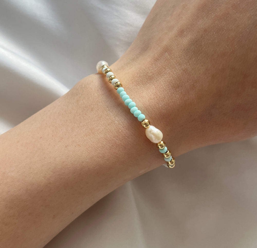 Pastel pearl beaded bracelet