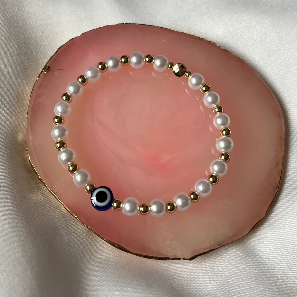 Evil eye and pearl bracelet - Positively Beaded