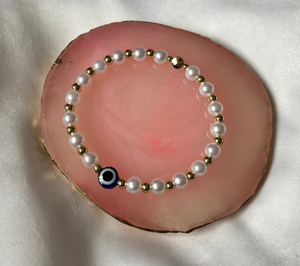 Evil eye and pearl bracelet