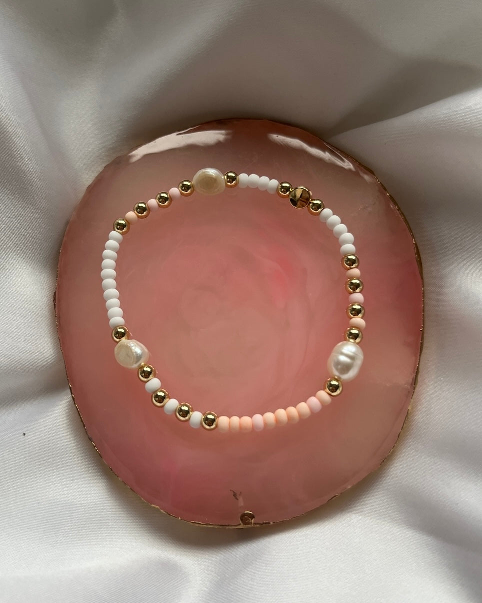 Pastel pearl beaded bracelet