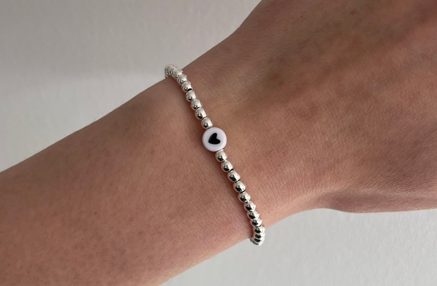 Minimalist heart stacking bracelet - silver